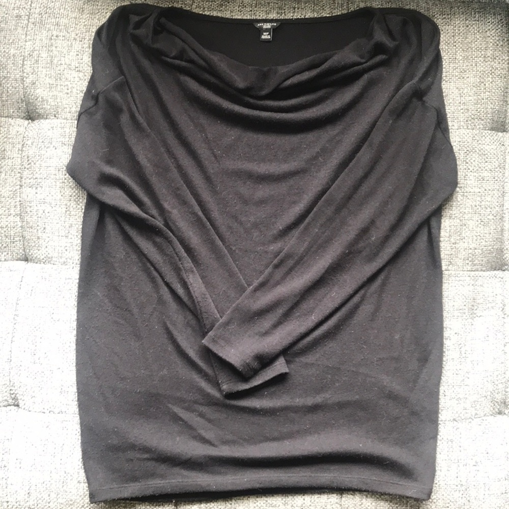 🍂 Ann Taylor Cowl Neck Black Top Petite